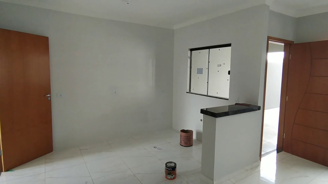 MODELO TOP DE CASA GEMINADA
