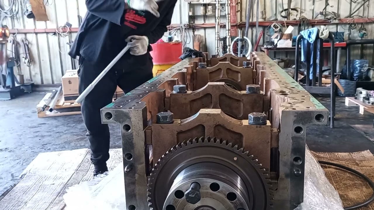 Fixing main bearing cup kta50 Cummins engine full vedio