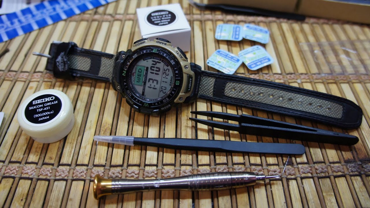 Замена батареек в Casio Pro Trek PRG-40 ( модуль 2272).