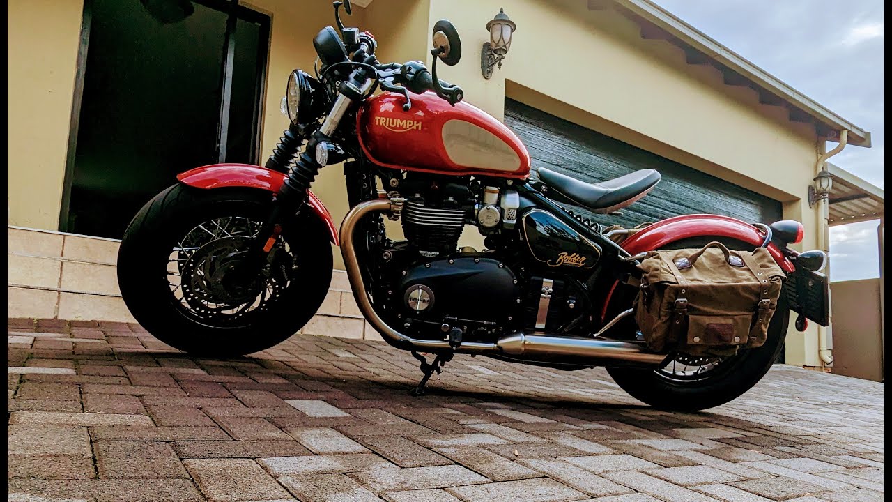 Adjusting the seat for the Triumph Bonneville Bobber