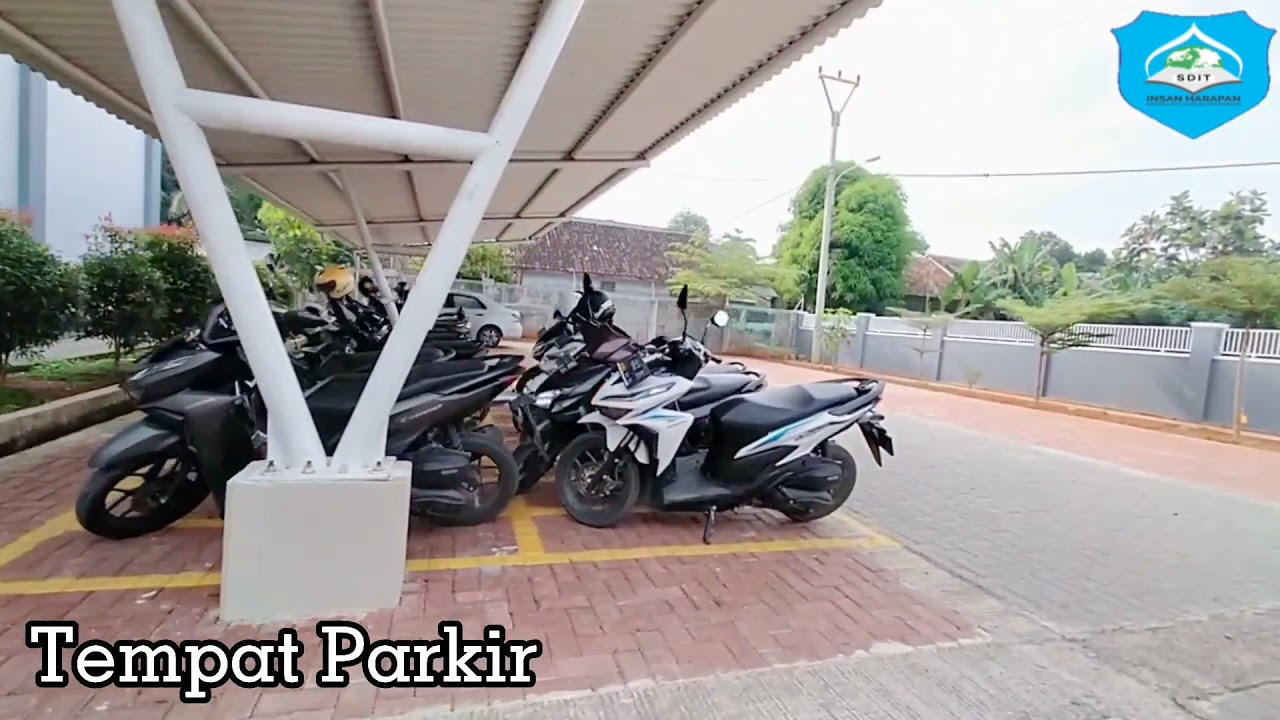 PENGENALAN LINGKUNGAN SEKOLAH SDIT INSAN HARAPAN KARAWANG