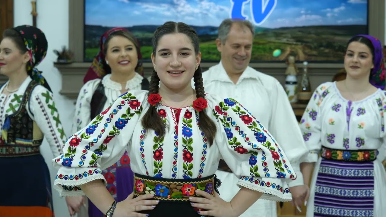 DARIA ASTILEAN  Trec feciorii fluierand