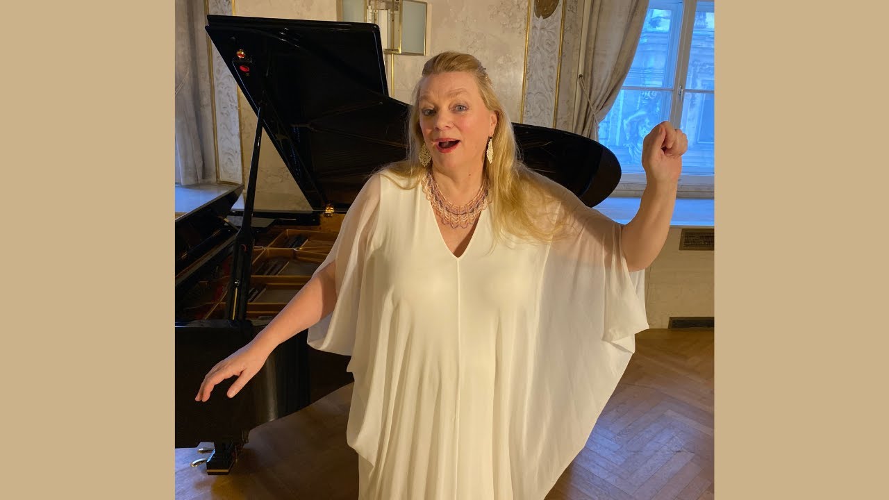DIANA JACKLIN sings Puccini's song Sole e amore with pianist KAORI SAEKI