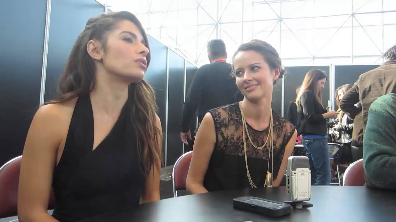 Person of Interest's Amy Acker & Sarah Shahi at NYCC 2013