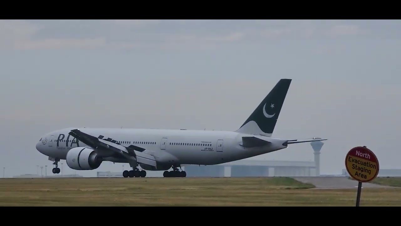 PIA airline landing toronto pearson airport