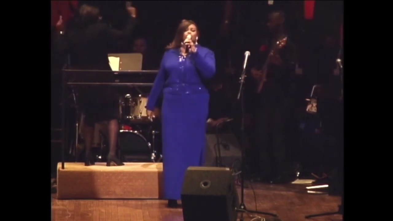 RARE Performance of Karen Clark Sheard Singing 