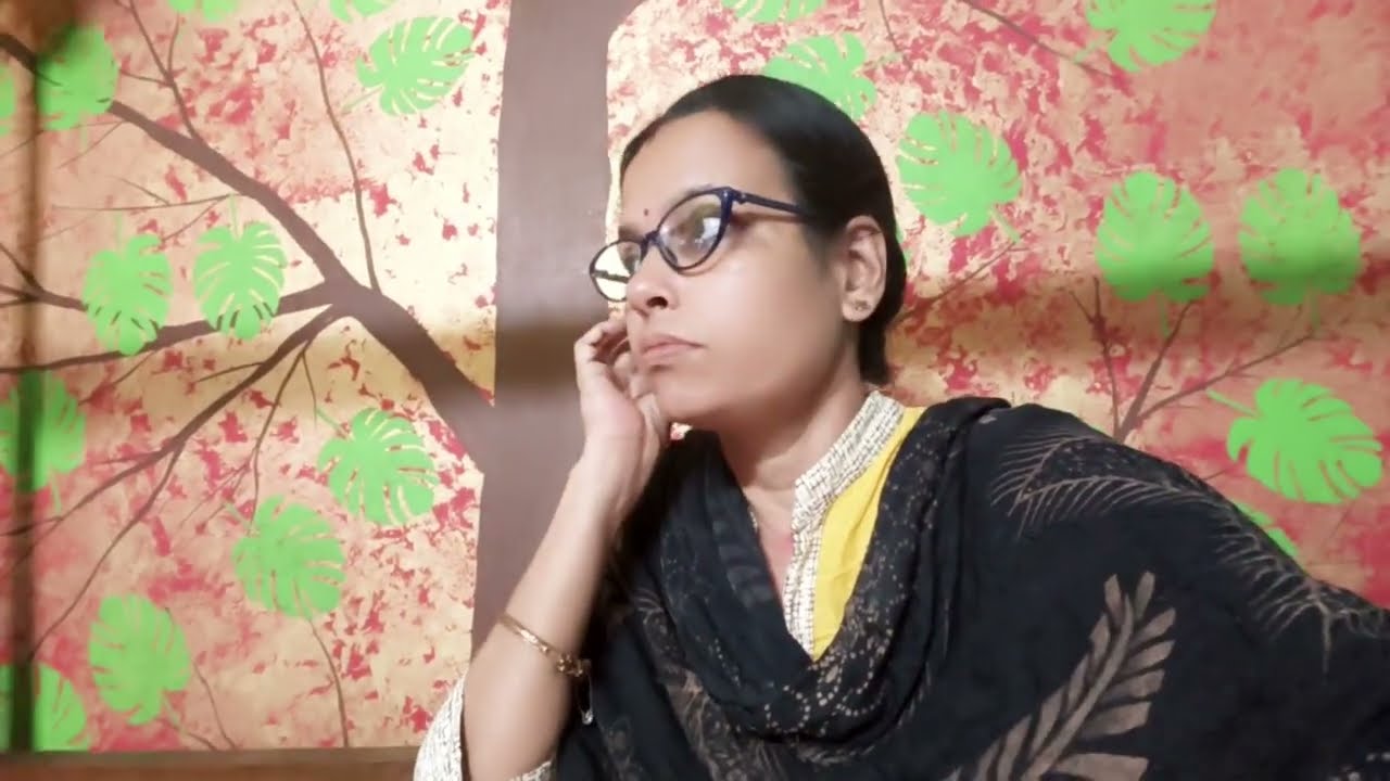জমিয়ে মুরি মাখা চপ সিঙ্গারা দিয়ে আর তার সাথে ইন্ডিয়ার ফাইনাল খেলা দেখা হলো👌||vlog 