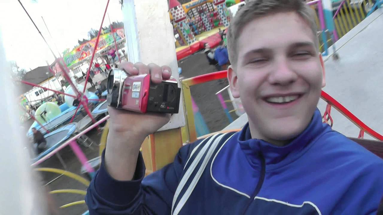 Dobrovodská pouť 2016 - ATRAKCE HOUPACÍ LOĎ ZA JÍZDY / ATTRACTION ROCKING BOAT ON-RIDE