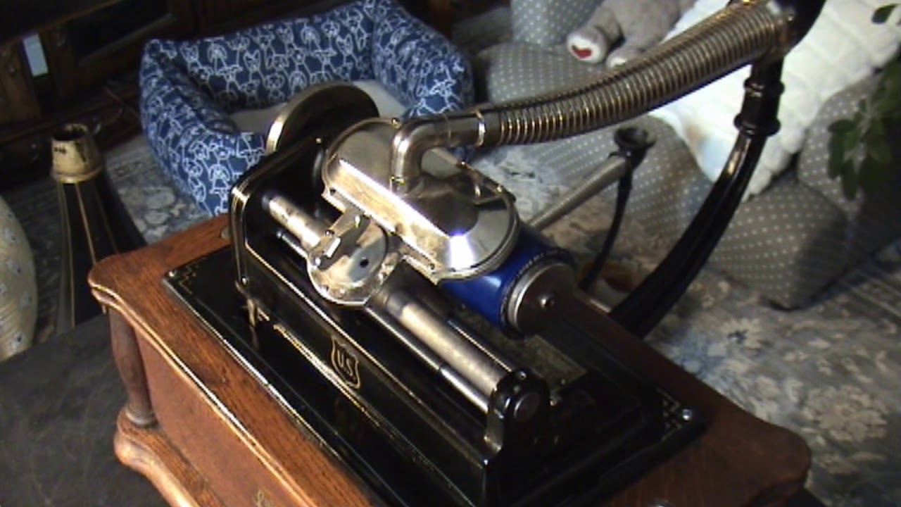 1912 Lakeside U-S Banner Phonograph Plays 
