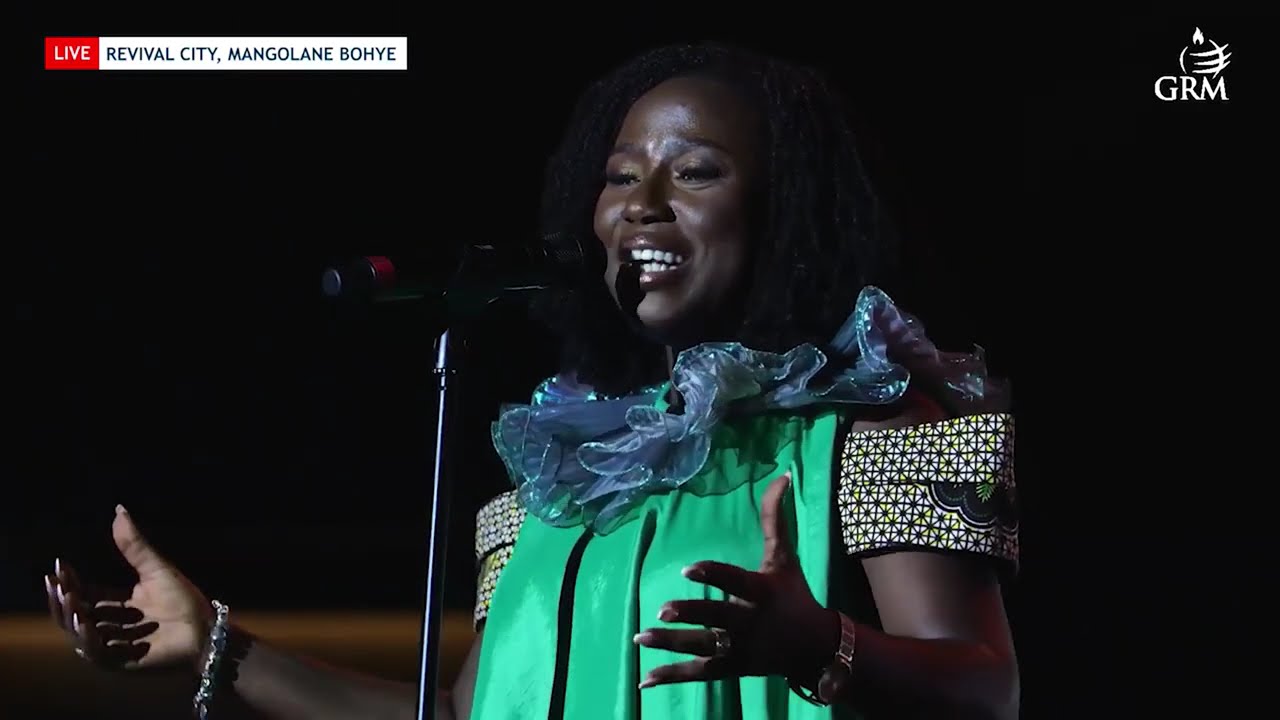 Atmosphere of Worship and Praise with Diana Hamilton at GRM - Revival City ( @DianaHamiltonMins )