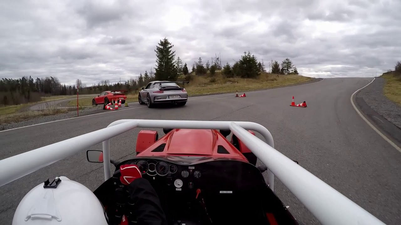 Arlanda test track 1 Westfiel Megabusa vs Porsche GT3RS