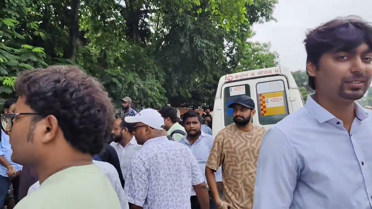 BPSC AE Aspirants Visit BPSC Regarding Result.