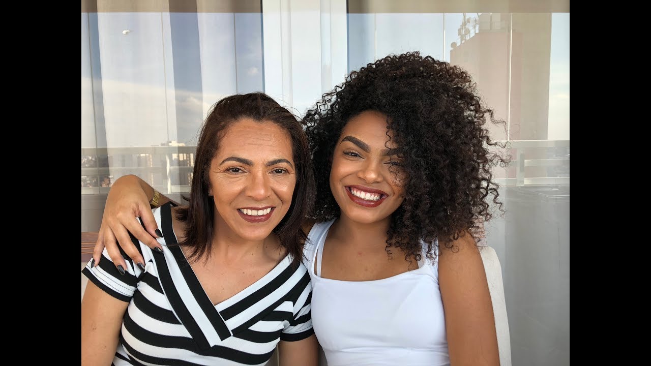 ESPECIAL DIA DAS MÃES - MINHA MÃE FINALIZANDO MEU CABELO | #MinhaRaizÉForte