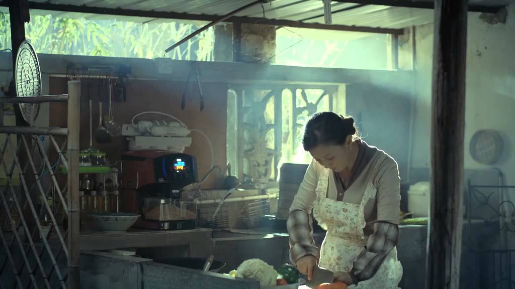 微電影【家的味道】一碗油渣飯喚起了全家人的親情,值得珍惜每段時光!