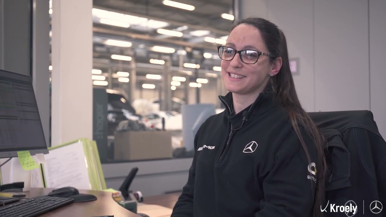 Portrait de Cindy Geist, responsable pièces de rechange - Mercedes-Benz groupe Kroely