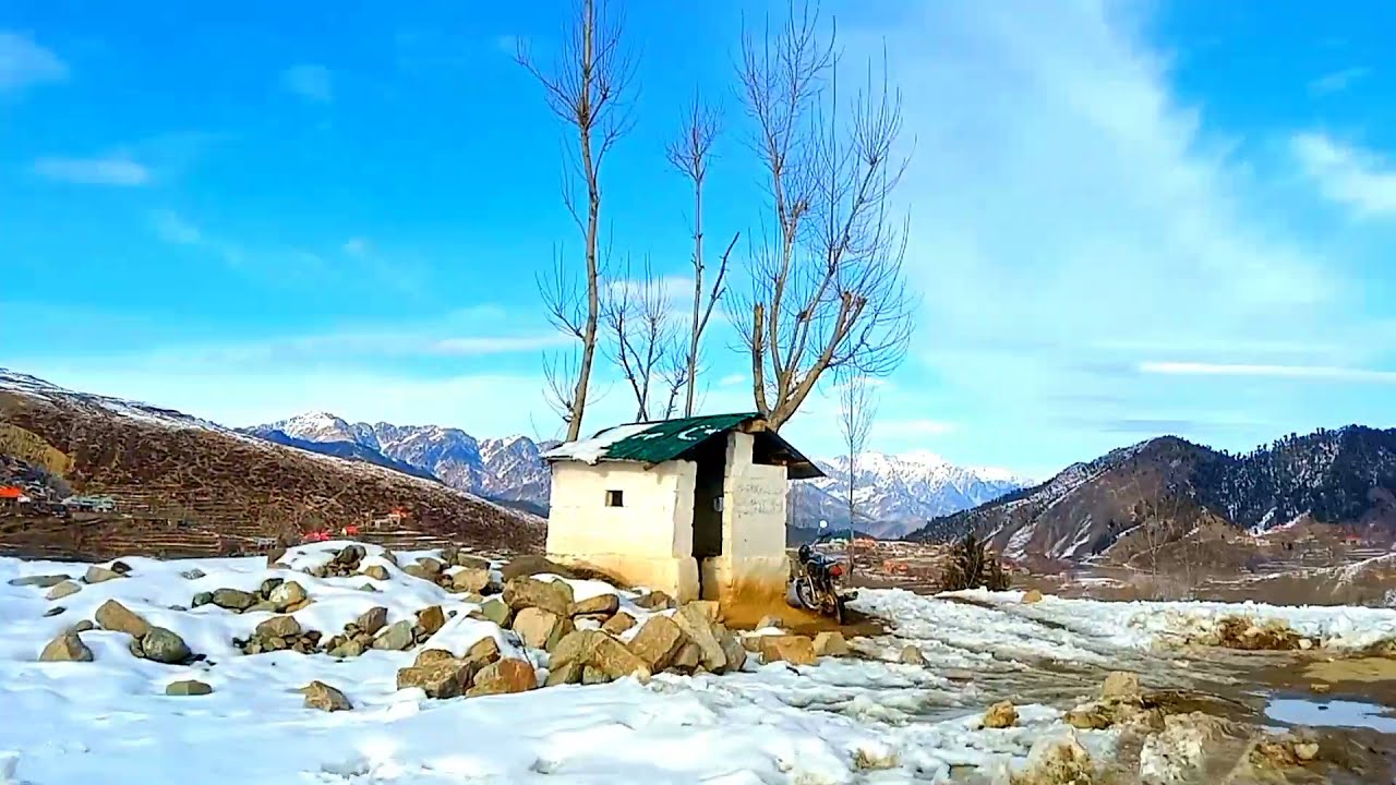 Snow Fall in shahi Brnshai