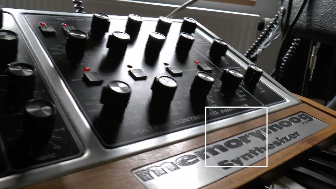 Memorymoog Plus - Moog Synthesizer