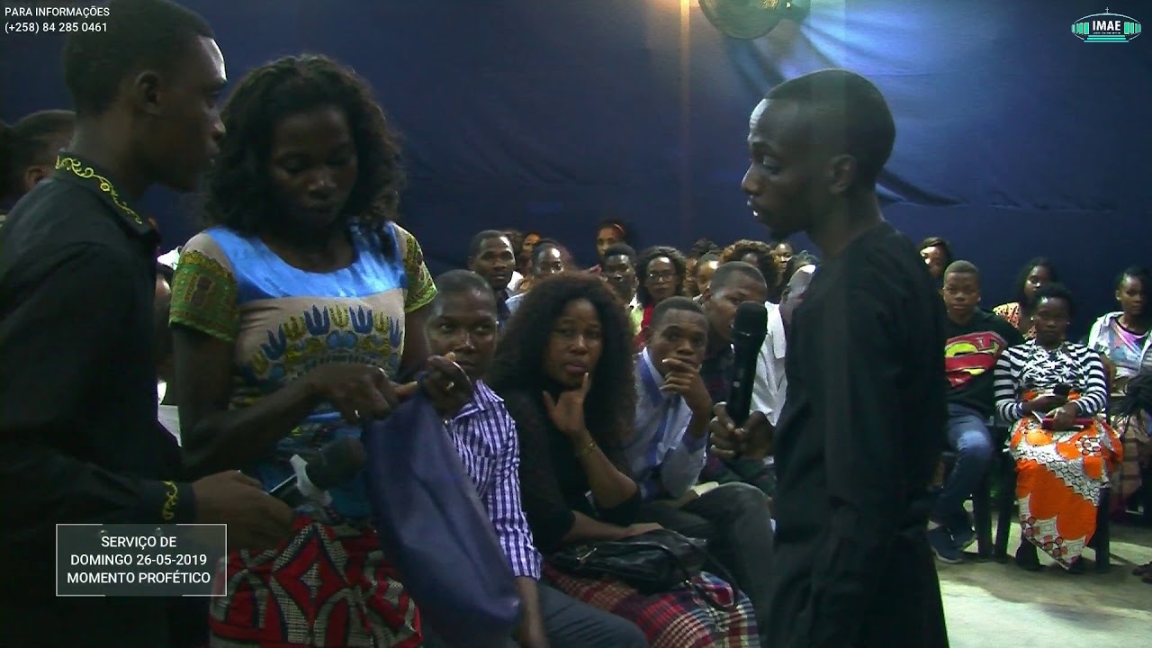 Profeta neutraliza espirito na vida de uma mulher, que foi colocado através de 