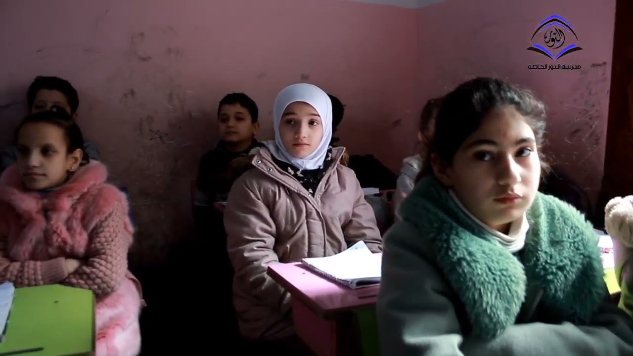 درس الضمائر مع طلاب الصف الثالث 