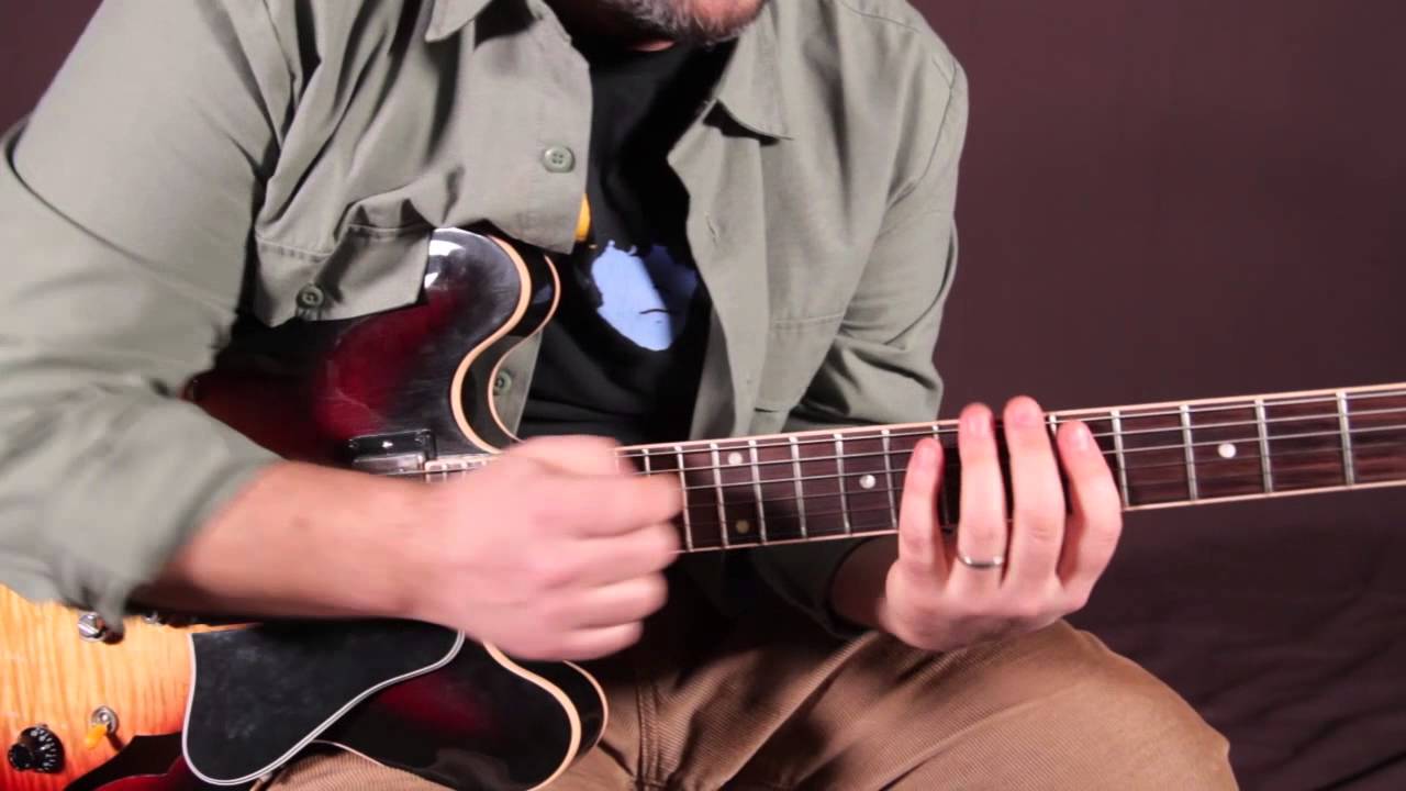 Blues Guitar Lesson - Blues Licks Mixing the Major and Minor Pentatonic Scales Together