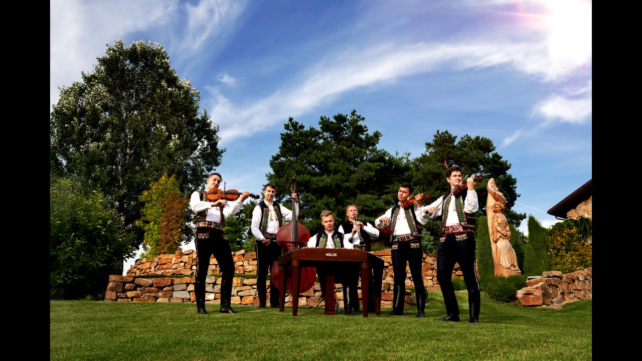 Cimbálová muzika Lašár - Hněvala sa + Aj, čo koho