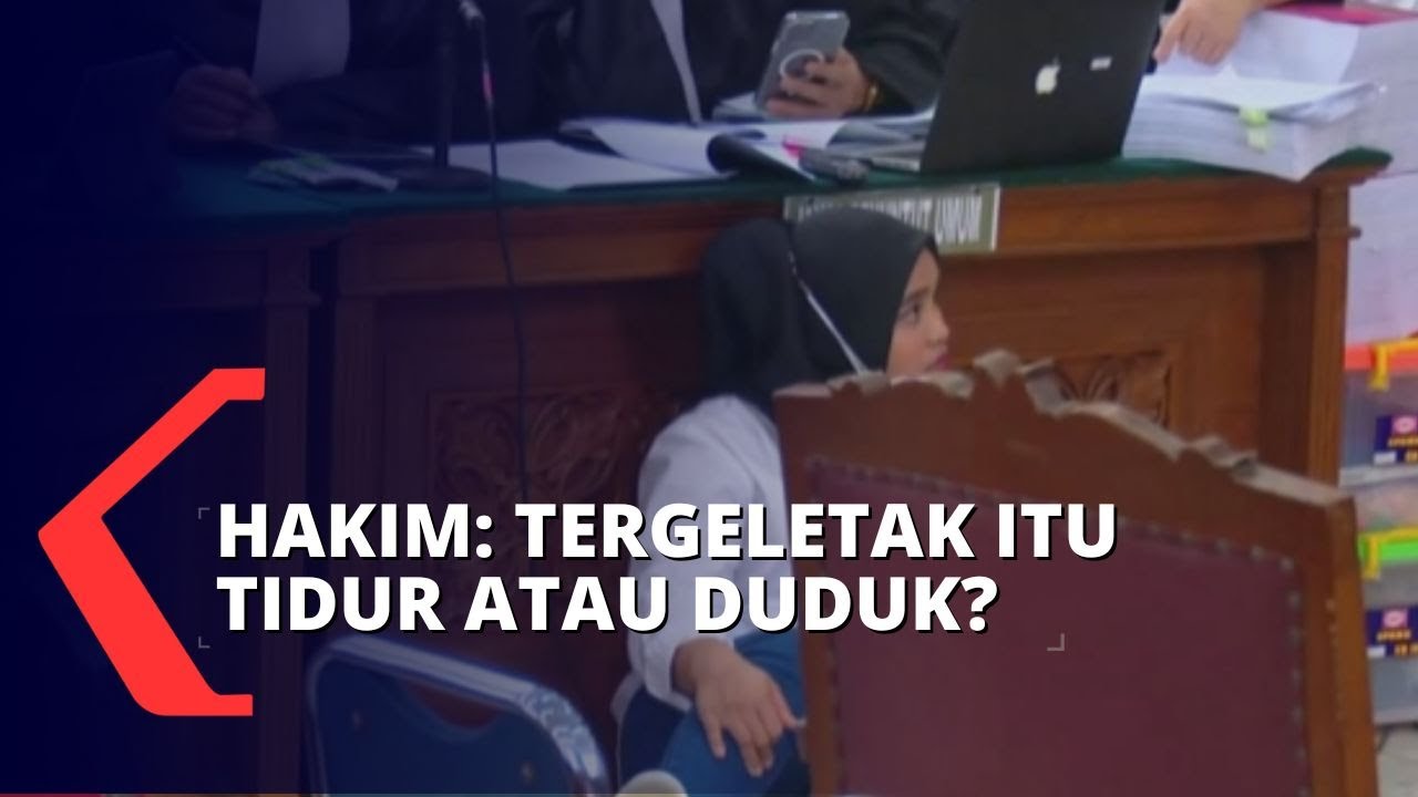 Peragakan Kronologi Putri Candrawathi Pingsan, Susi Ubah BAP Sebut Yosua Tak Sempat Angkat Putri!
