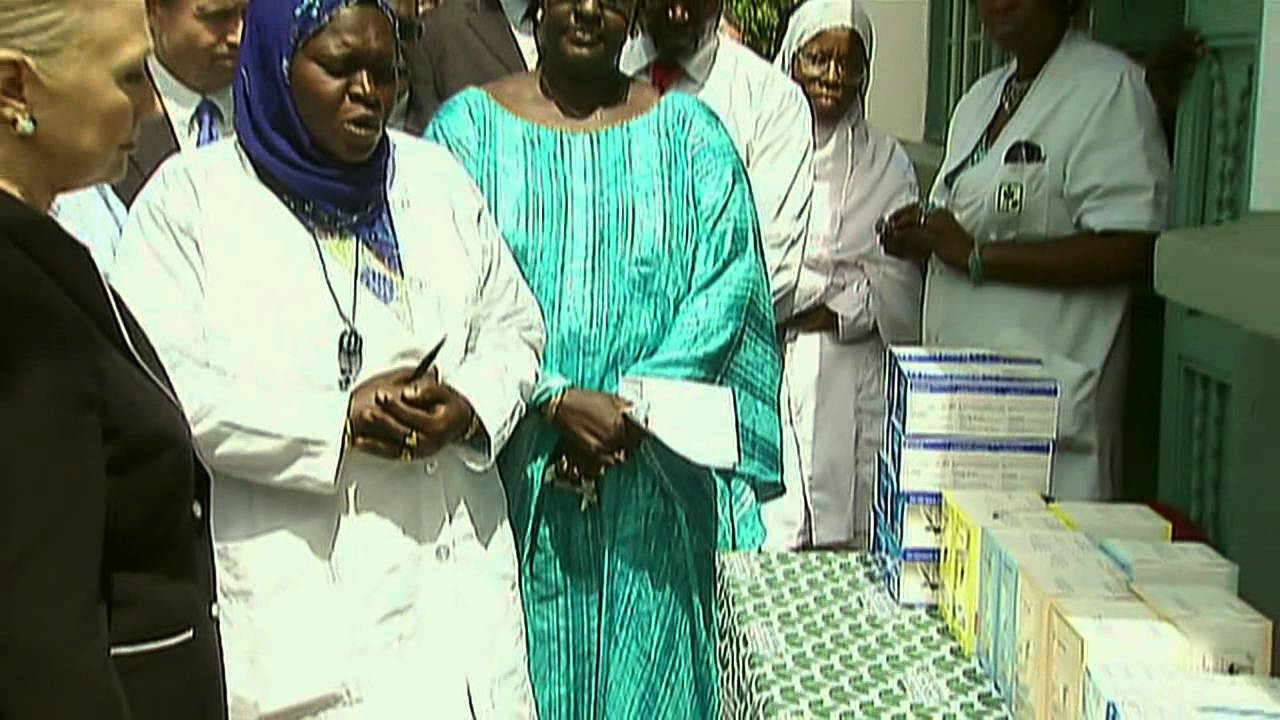Hillary Clinton meets Senegal President Macky Sall