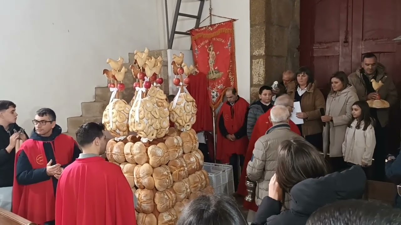 Ifanes: Cantou-se e leiloou-se o ramo na Festa de São Sebastião