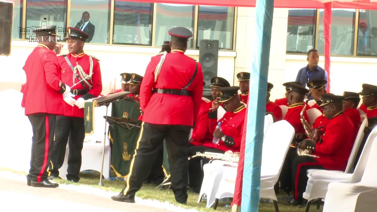 RAIS DKT. SAMIA AKISHIRIKI MAHAFALI YA CHUO CHA TAIFA CHA ULINZI-KOZI NDEFU YA MWAKAN2023/2024 ND…