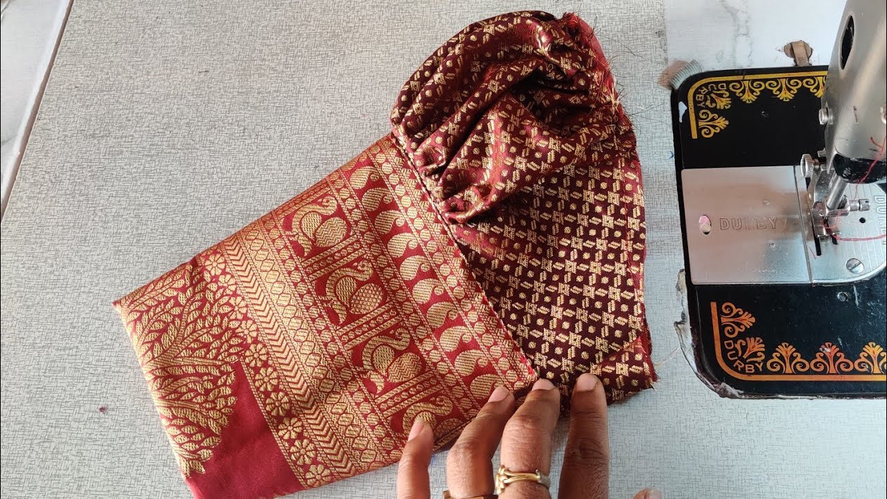 ಈಗಿನ ಟ್ರೆಂಡ್ ದೊಡ್ಡ ಬಾರ್ಡರ್ ಇಟ್ಟು ಚಿಕ್ಕ ಪಫ್ ಕೊಟ್ಟು sleeve ಕಟಿಂಗ್ and ಸ್ಟಿಚಿಂಗ್ ಮಾಡೋದು ನೋಡಿ
