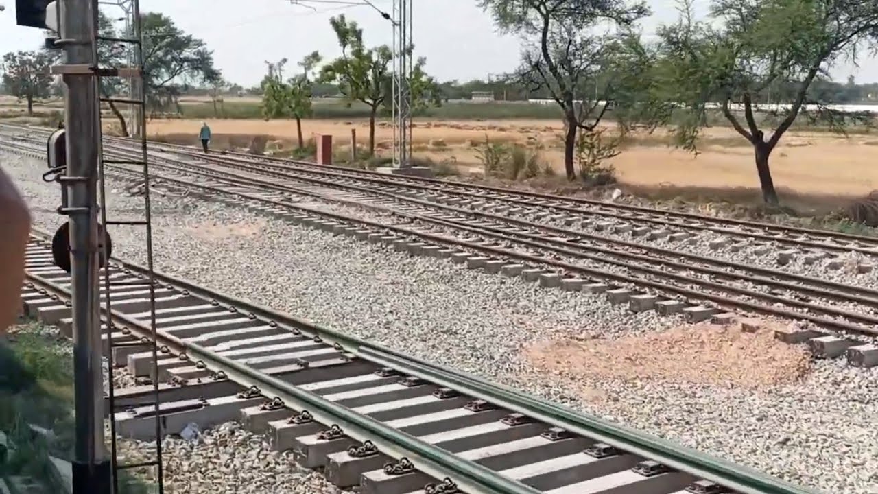 Janghai Junction To Phaphamau Jn Rail Doubling 11/04/2024 Coverage By Train 11060 Godan Express