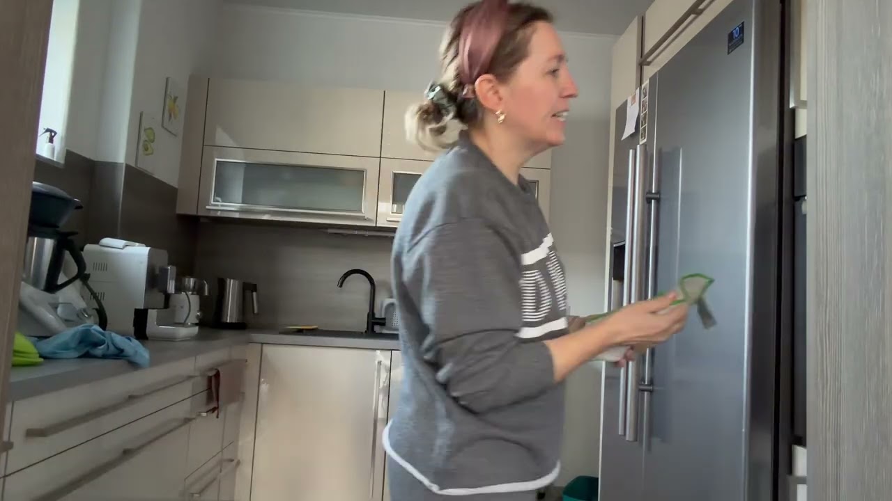 Vlog Германия 🇩🇪🏡#Новости по клинике# Мотивация на уборку# Тестирую новый крем #