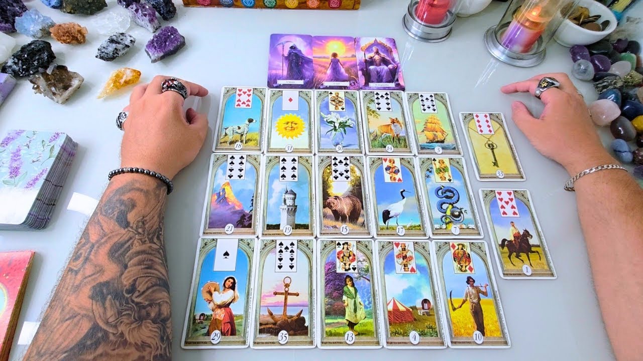 Como Ele(a) Está Em Relação a Mim No Dia De Hoje Tarot? O Que Ele(a) Está Pensando e Sentindo?