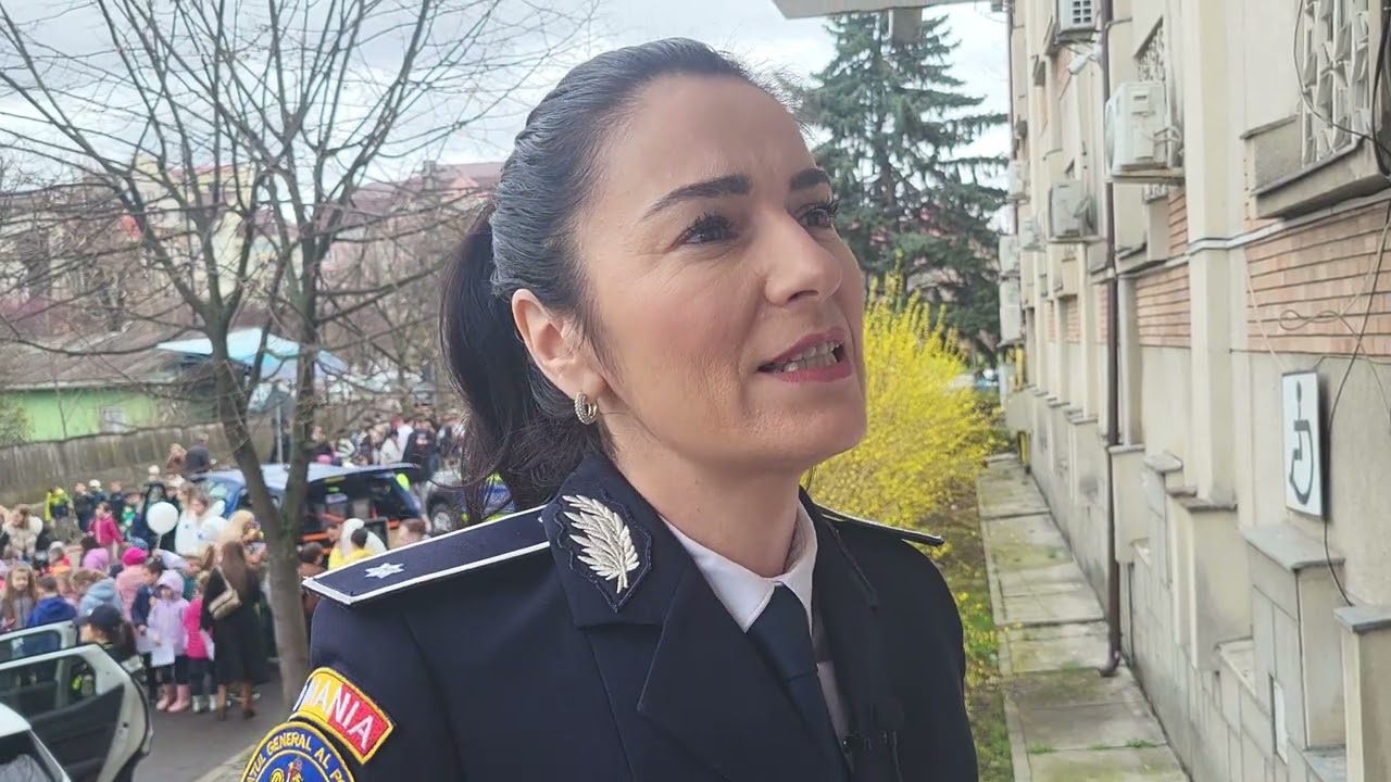 Cu ocazia zilei Poliției Române, purtătorul de cuvânt al IPJ BN, Crina Sîrb a fost avansată comisar