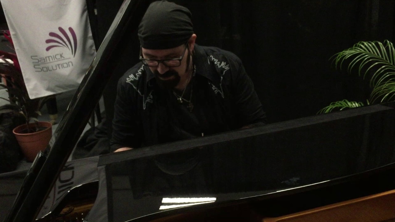 NAMM 2017 Eric Levy at Seiler Pianos on the SE208 grand