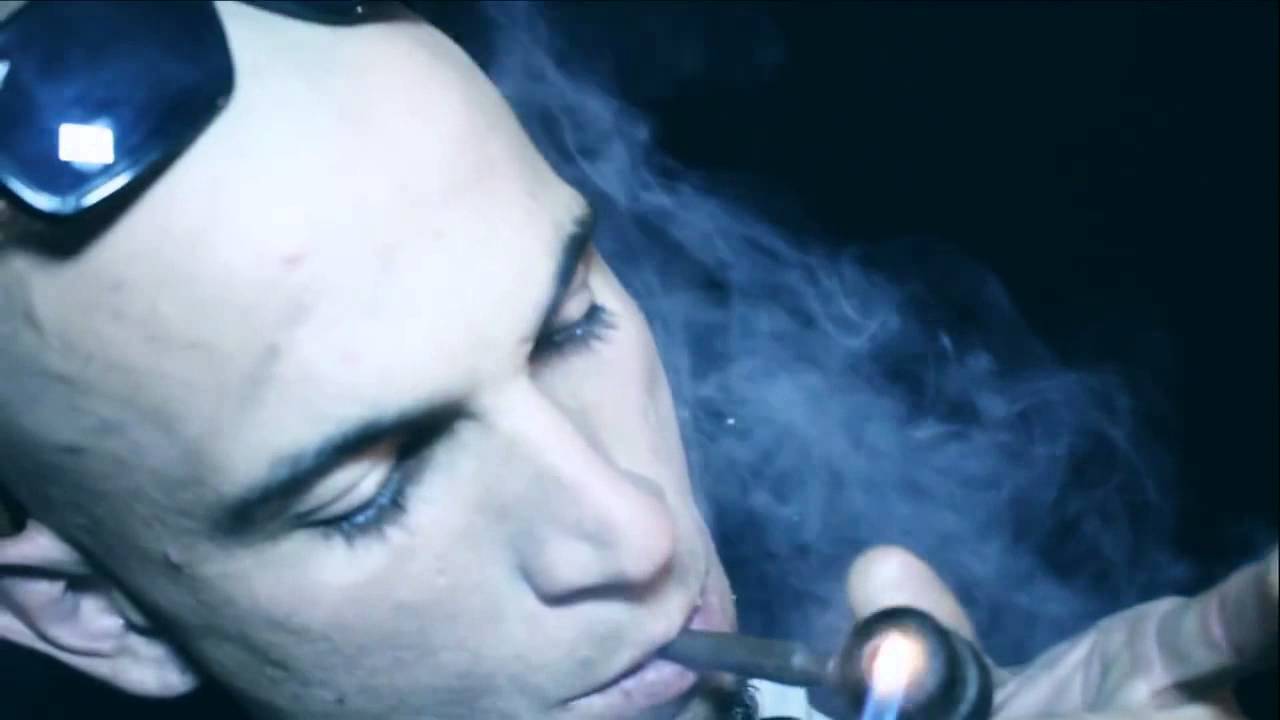 El Ambiente Huele A Mota - Tren Lokote ( video oficial)