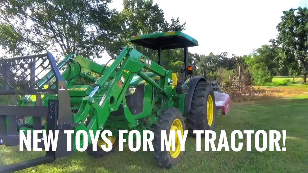 John Deere 5075E, I got some new toys!
