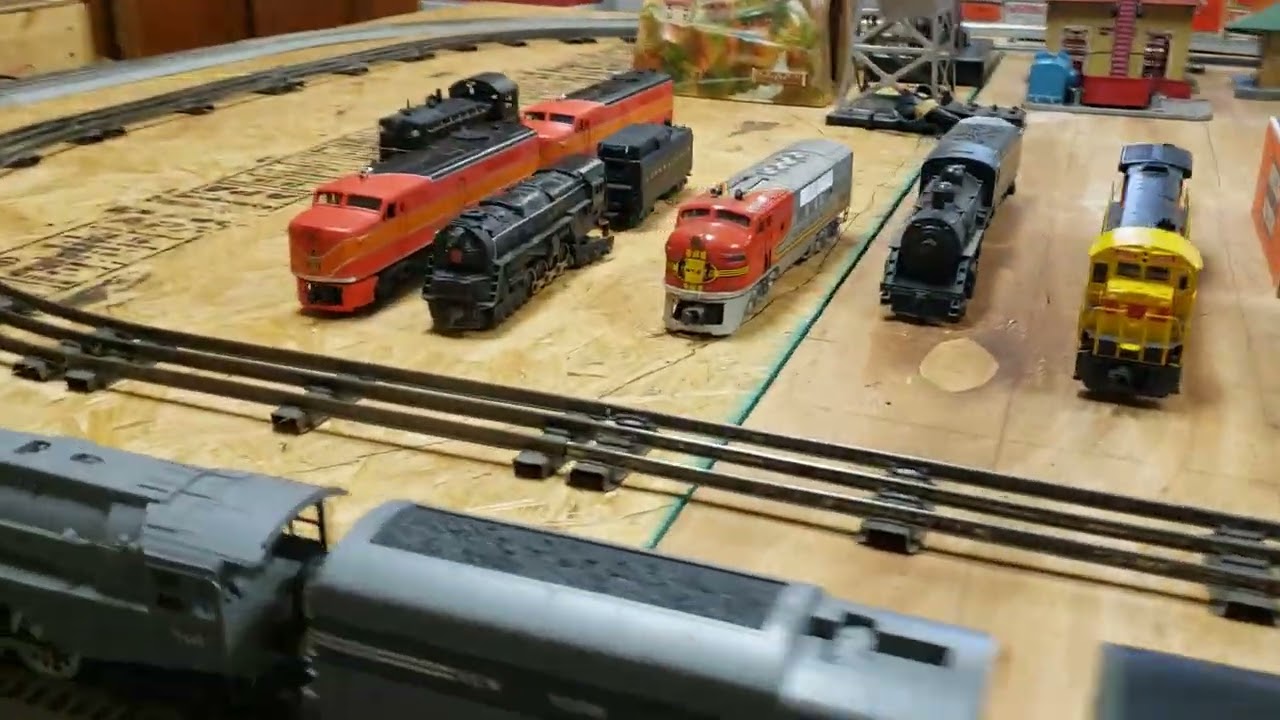Rail King  4-6-4 NYC Dreyfuss Hudson pulling a Lionel 1980's Aluminum Silhouette 6 passenger car set
