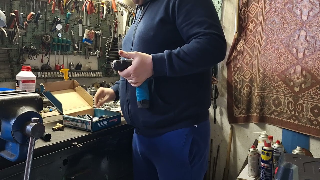 Bormasina Total cu acumulator