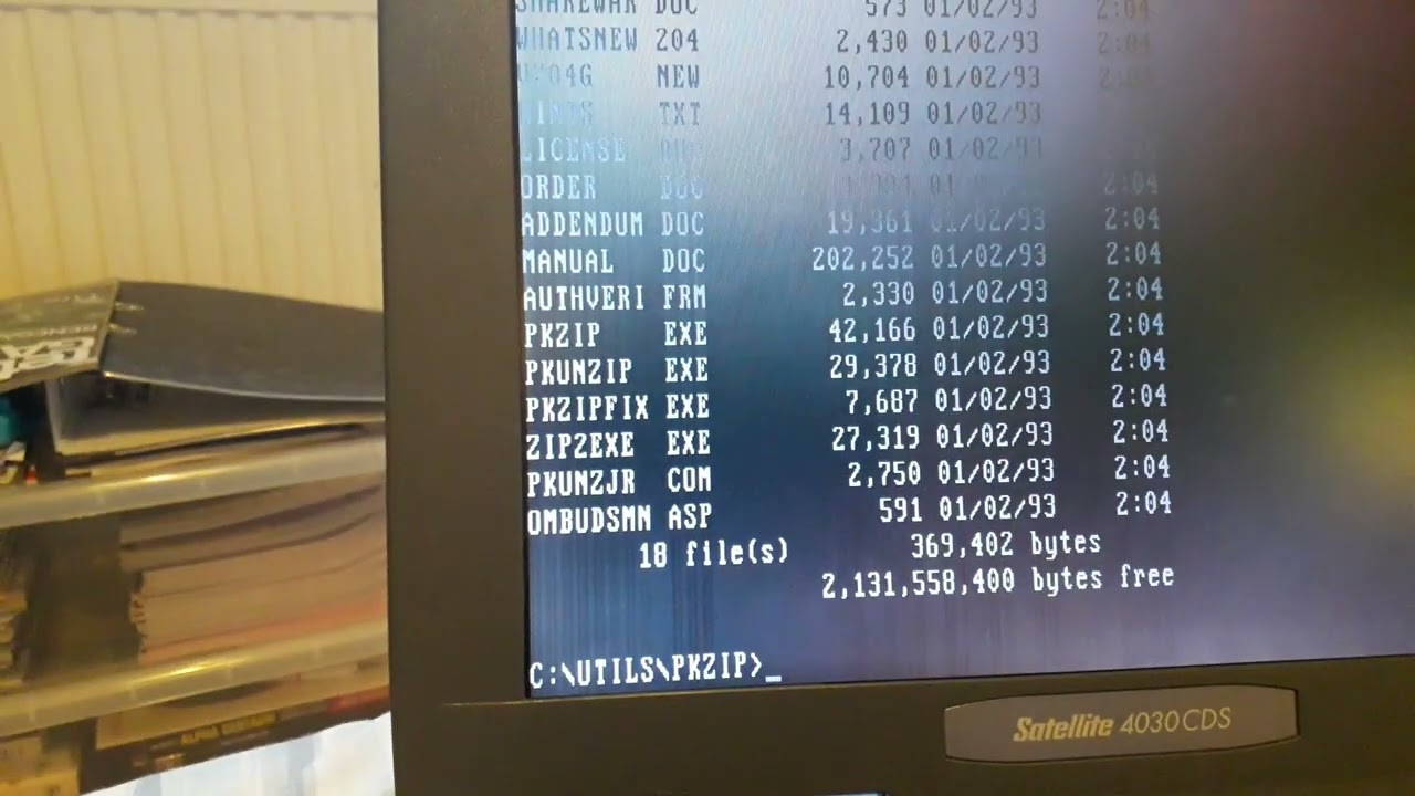 How MS-DOS 6.22 actually behaves with missing and present discs.