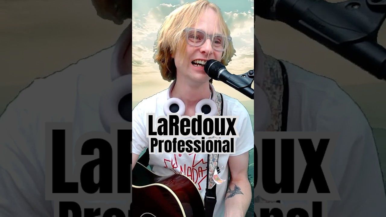 You're so professional #artist #streamer #rehearsal | #laredoux on #Twitch