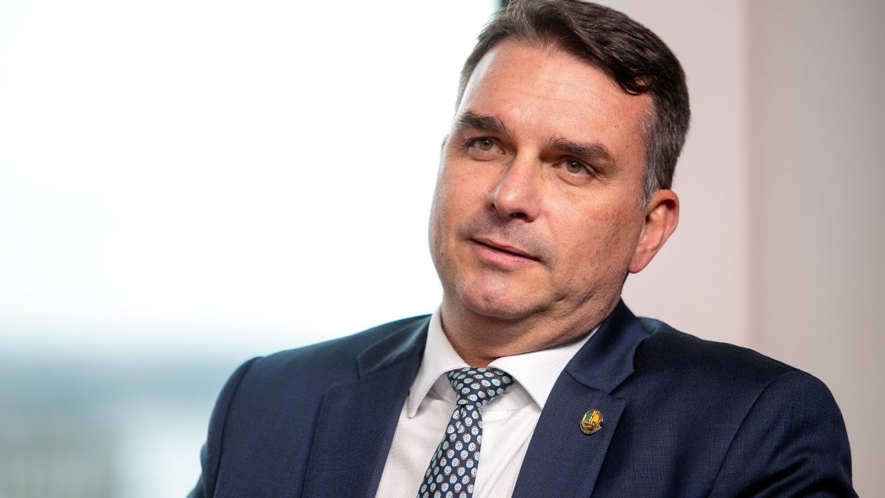 “O sobrenome Bolsonaro tem bônus e ônus”, diz Rodrigo Prando