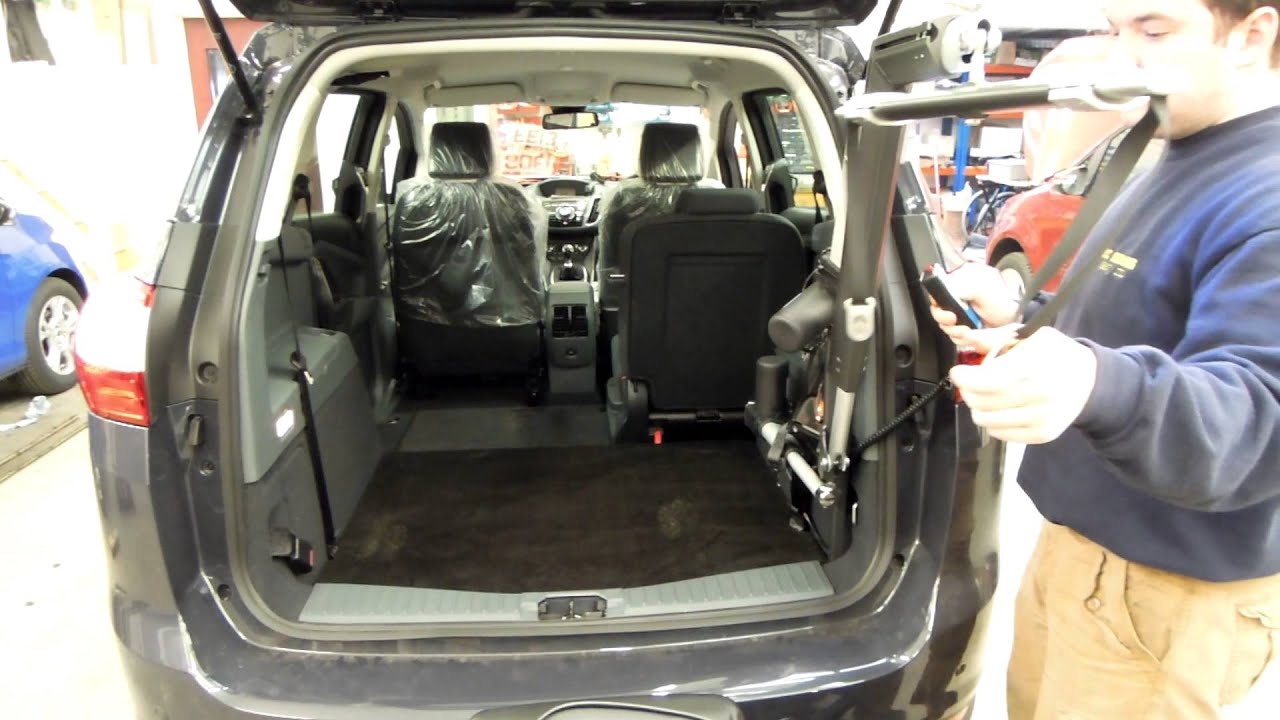 TGA Supersport in Ford Grand C-Max, 150kg Hoist