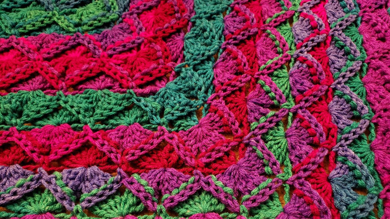 The Bavarian Stitch Shawl - Top-Down Version - Crochet Tutorial!