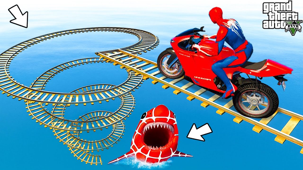 سبايدر مان اصعب دراجة نارية فوق اسماك القرش - Superheroes Ride on Motorcycle Stunt Funny Moments