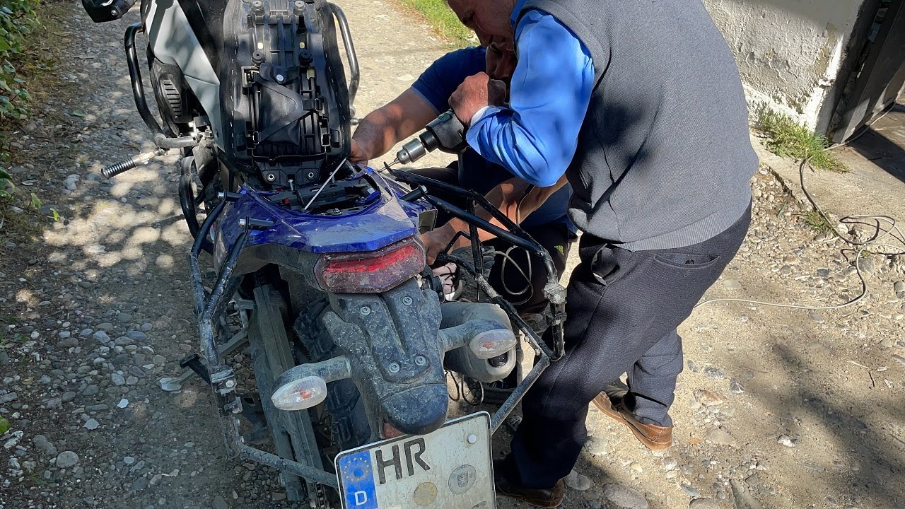TET Albania EP03 - Osum Valley - River Part of Lumi Devoll to Gramsh - getting bike fixed in Gramsh