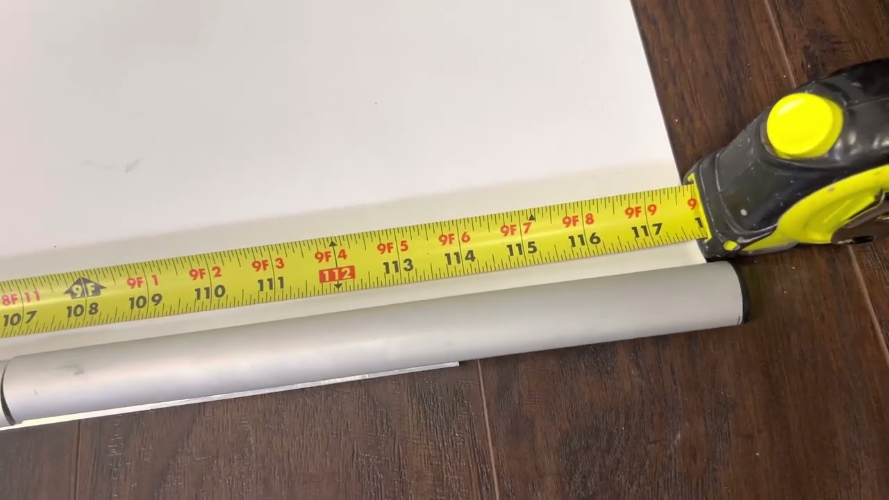 Savage background leader bar