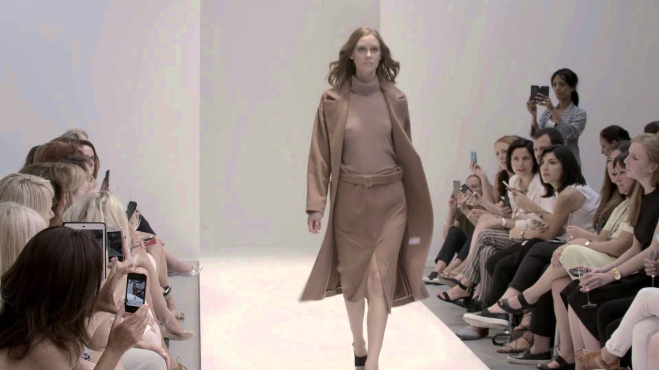 Jigsaw Autumn Winter 15 Catwalk