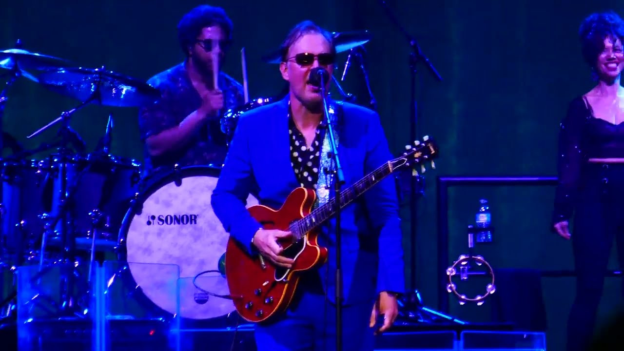 Joe Bonamassa - I Feel Like Breaking Up Somebody's Home Tonight - Granada - Santa Barbara, CA - 2024