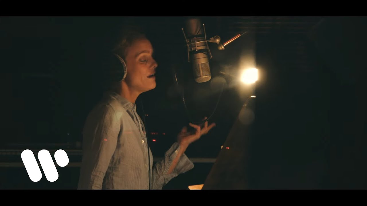 Alexandre Tharaud & Vanessa Paradis record the Main Theme from India Song (Carlos d'Alessio)